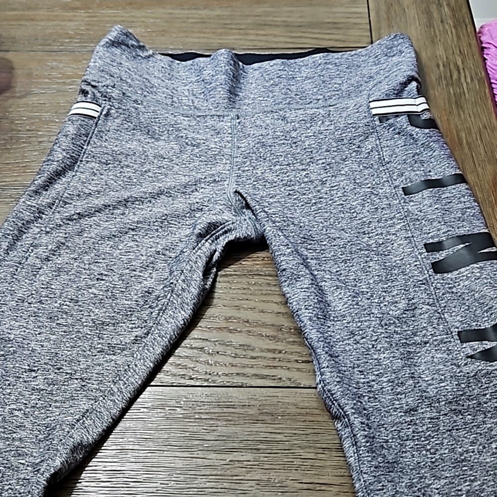 PINK Leggings
